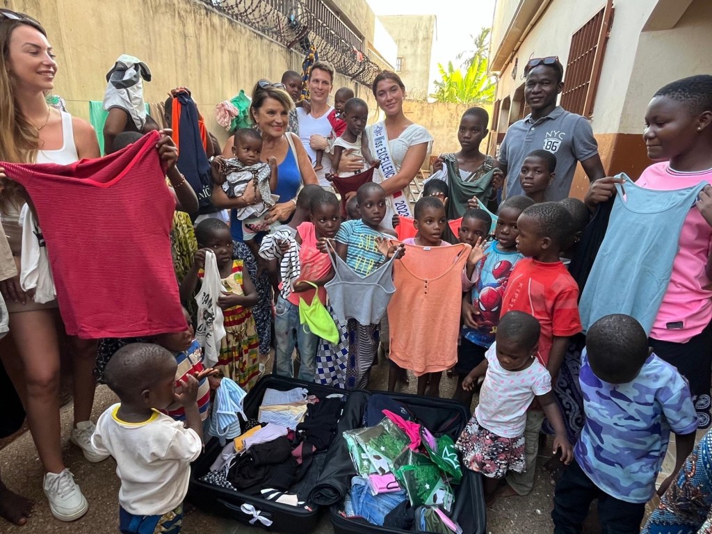 Voyage Humanitaire au Togo : Une Mission de Solidarité et d’Espoir